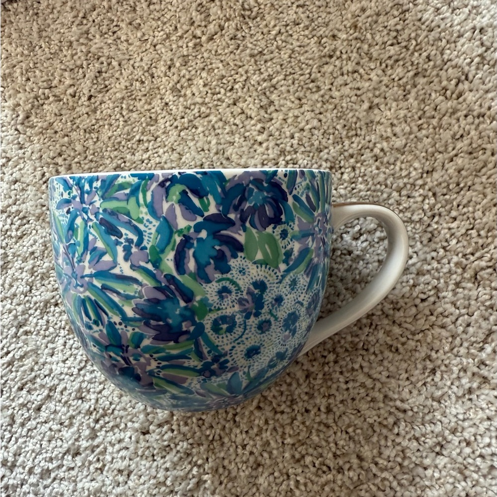 Lilly Pultzer set of 2 Artistic Blue and Green Ceramic Mug new in box